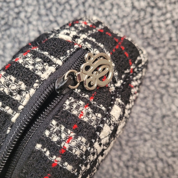 Limited Edition Plaid Very Bradley Purse - Picture 4 of 4